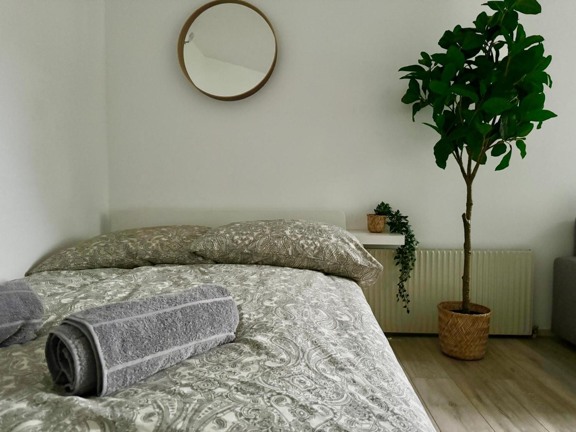 Stylish Schonbrunn Apartments - Free Underground Parking Vienna Luaran gambar