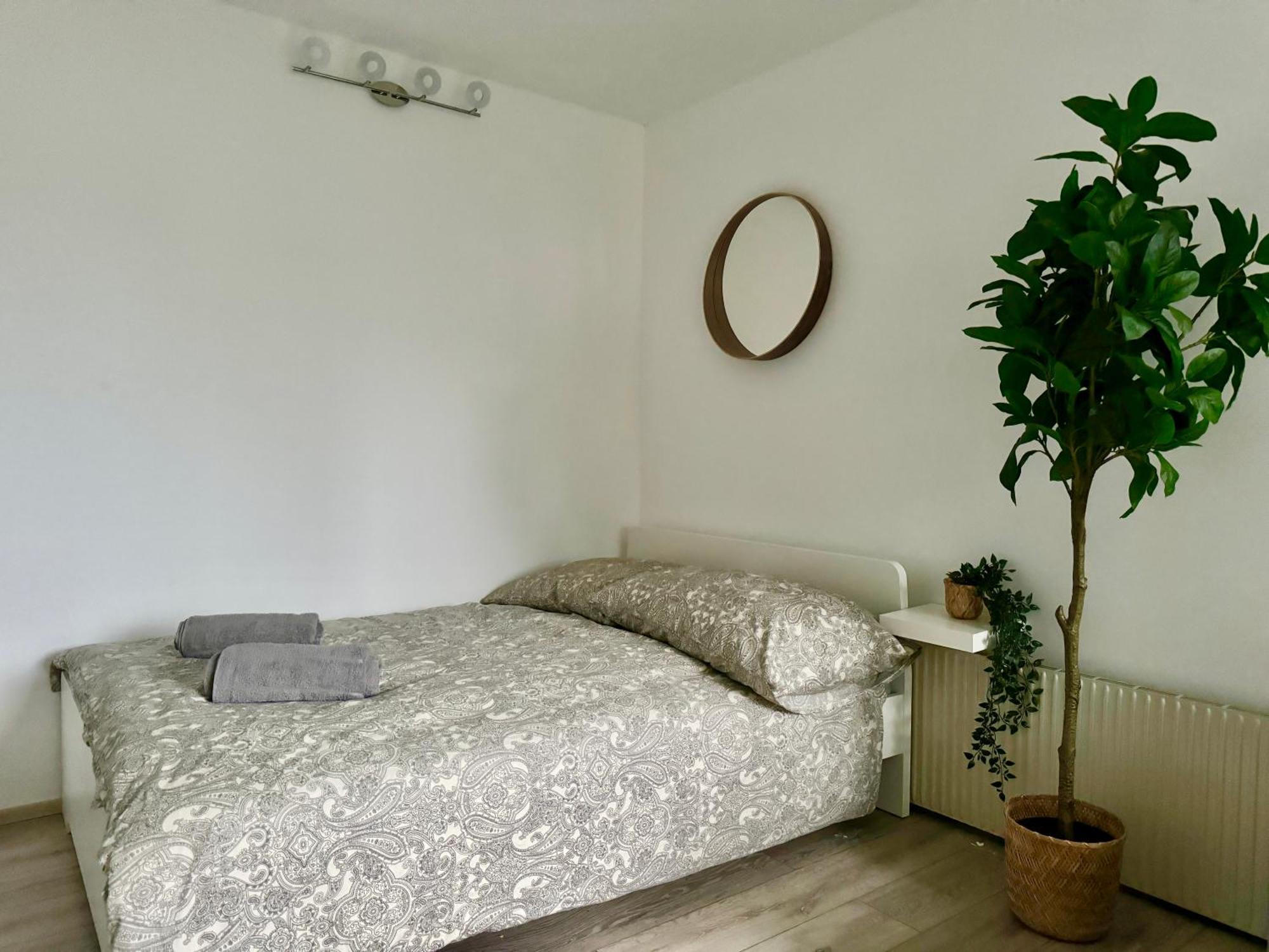 Stylish Schonbrunn Apartments - Free Underground Parking Vienna Luaran gambar