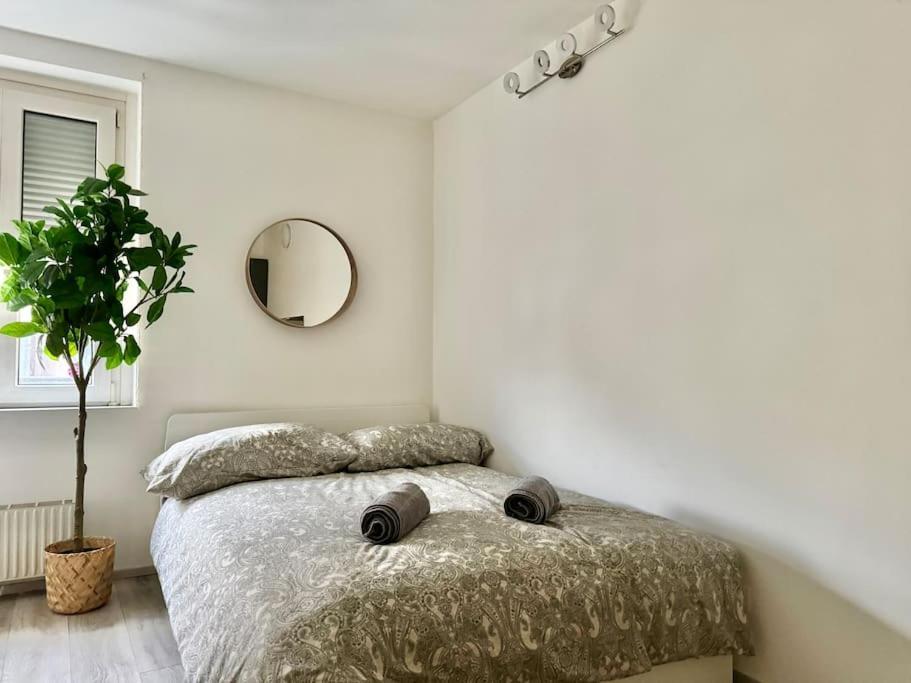 Stylish Schonbrunn Apartments - Free Underground Parking Vienna Luaran gambar